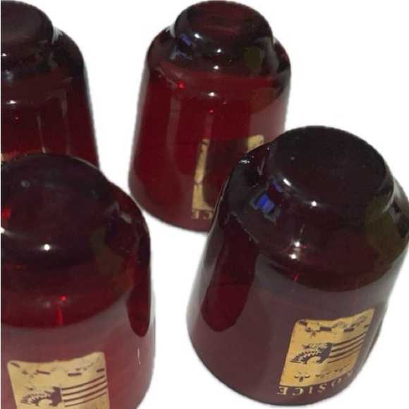 Košice miniature rocks glasses, red, quantity (4), one has a tiny chip on edge. - Picture 5 of 9